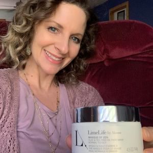 Meet your Posher, Carrie